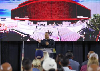 William Miranda Torres anuncia construcción del nuevo Coliseo Héctor Solá Bezares de Caguas
